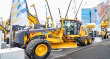 XCMG new road motor graders GR2003 Chinese 16 ton motor grader machine with Cummins engine for sale